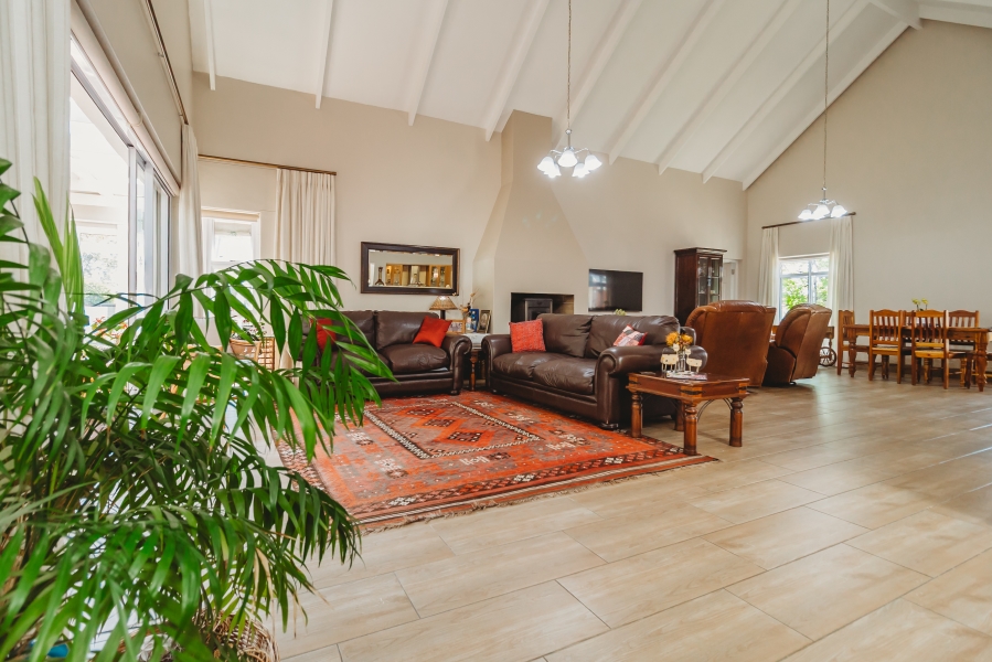 3 Bedroom Property for Sale in Kraaibosch Country Estate Western Cape